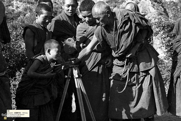 《哈里森.福尔曼的中国摄影集》1930年代 影集下载插图1