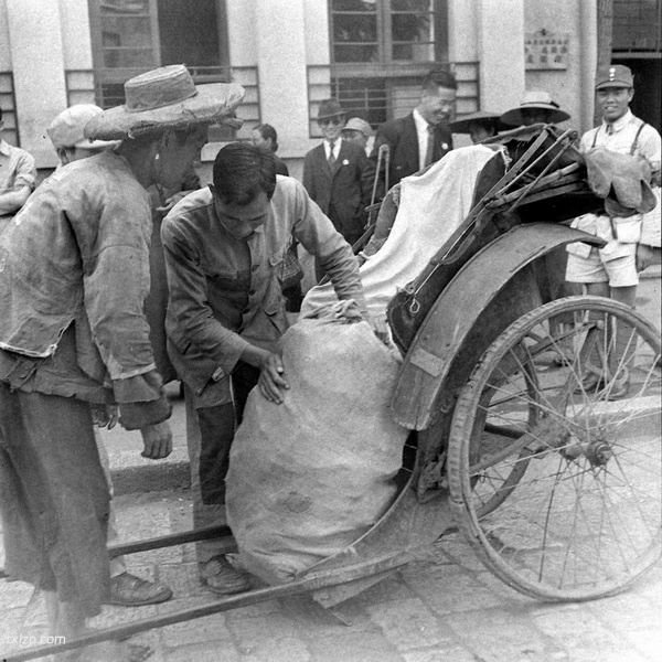 《威尔克斯的中国摄影集》1945-1946年 影集下载插图4 《威尔克斯的中国摄影集》1945-1946年 影集下载插图4