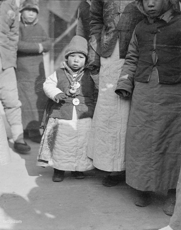 1919年保定老照片 保定城墙|百姓过年祈福烧香插图14