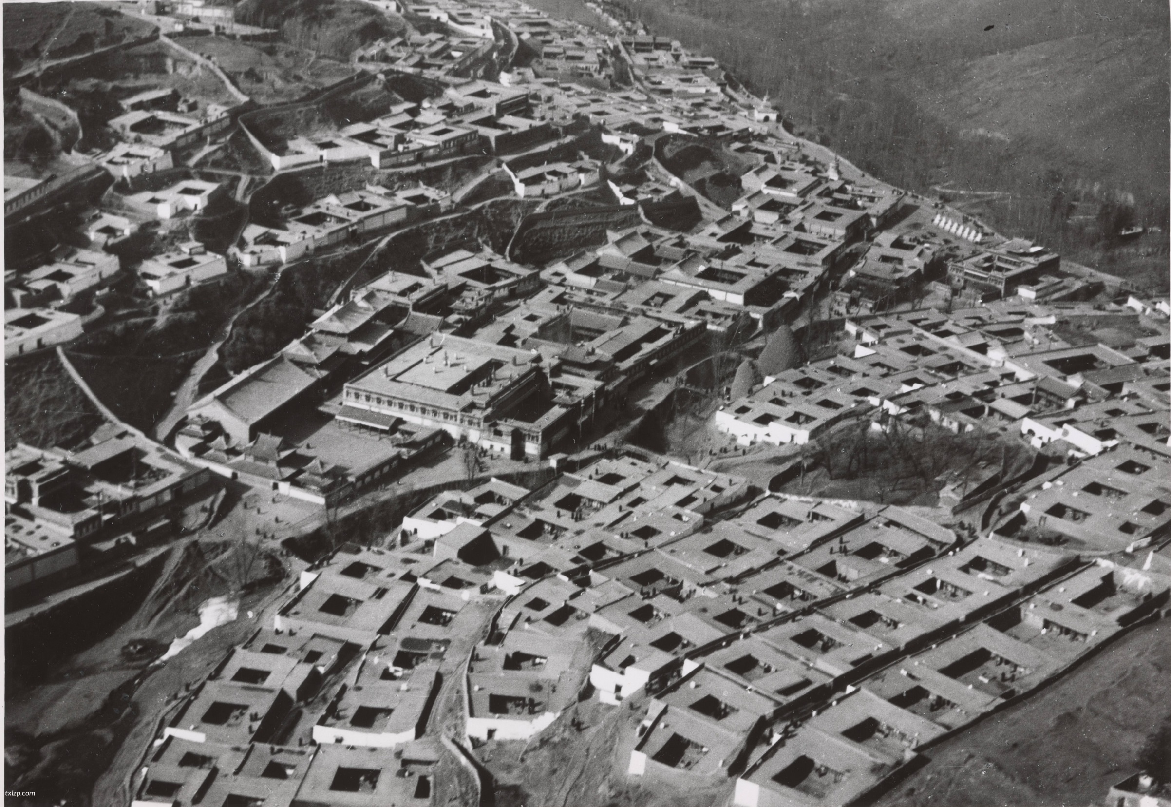 1940年西宁老照片 德国飞行员航拍的民国西宁（上）插图