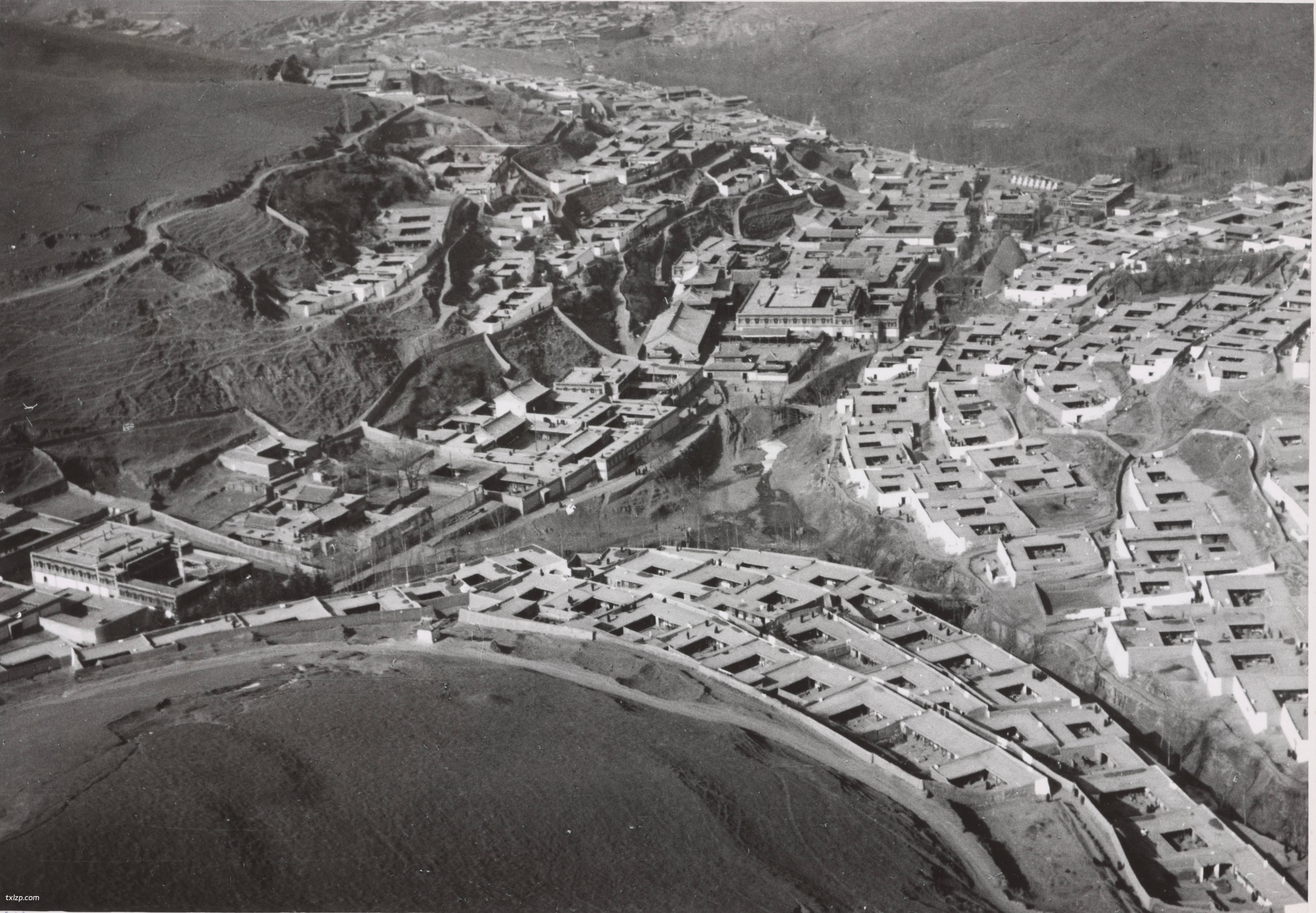 1940年西宁老照片 德国飞行员航拍的民国西宁（上）插图1