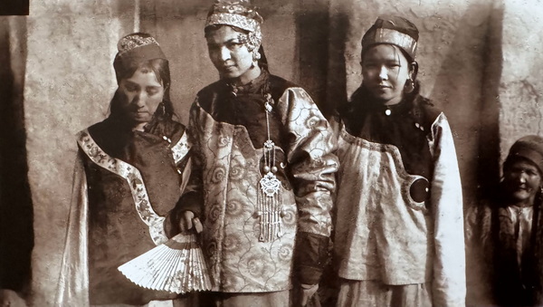 1914年德国考察队吐鲁番行拍摄的老照片(下)插图24 1914年德国考察队吐鲁番行拍摄的老照片(下)插图24