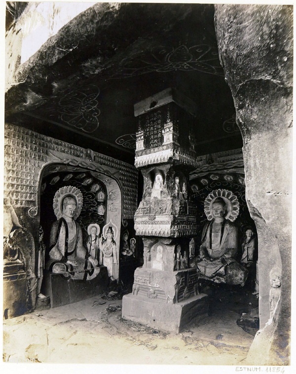 1914年四川广元 千年石窟千佛崖的昔日影像插图1 1914年四川广元 千年石窟千佛崖的昔日影像插图1