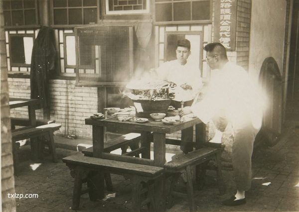 1933年北京老照片 城墙、街市、雍和宮、万寿山等处风貌插图7