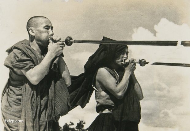 1936年乌兰浩特老照片 一场葛根庙会及跳查玛历史影像插图19